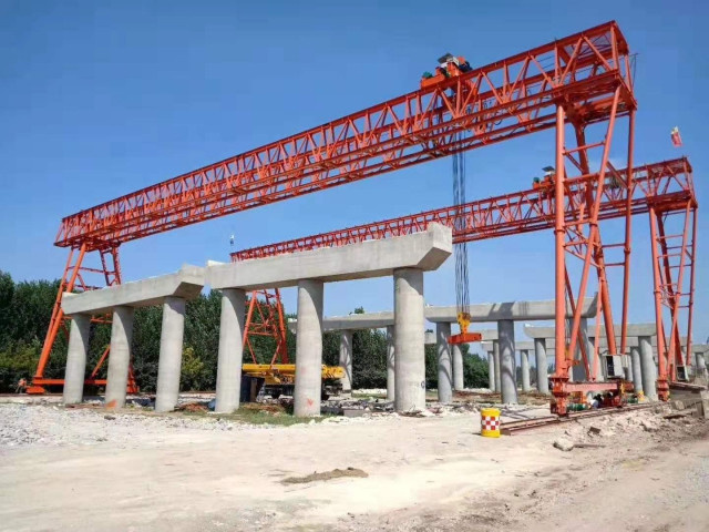 提梁機(jī)、架橋機(jī)